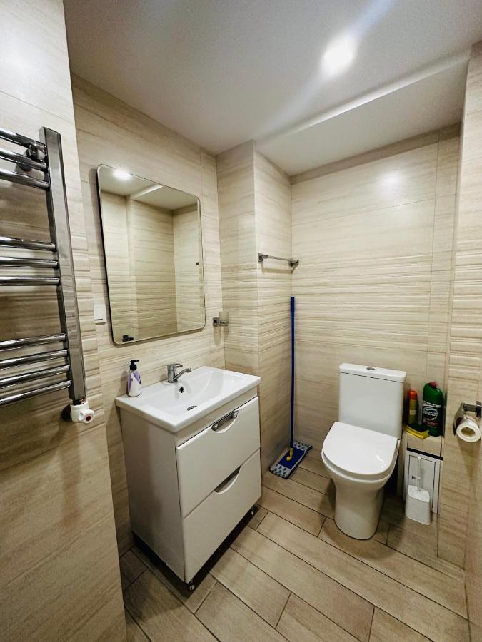 Suite Apartment On Pushkin Street 예레반 외부 사진